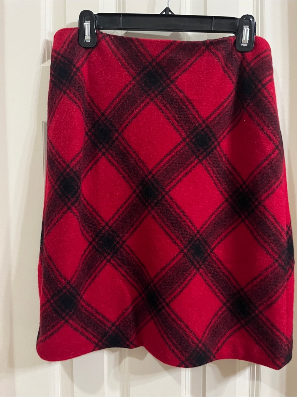 Talbots Red and Black Plaid A-Line Wool-Blend Skirt Size 6